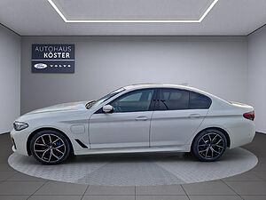 BMW  BMW 545 e xDrive M SPORT SCHIEBEDACH AHK HUD